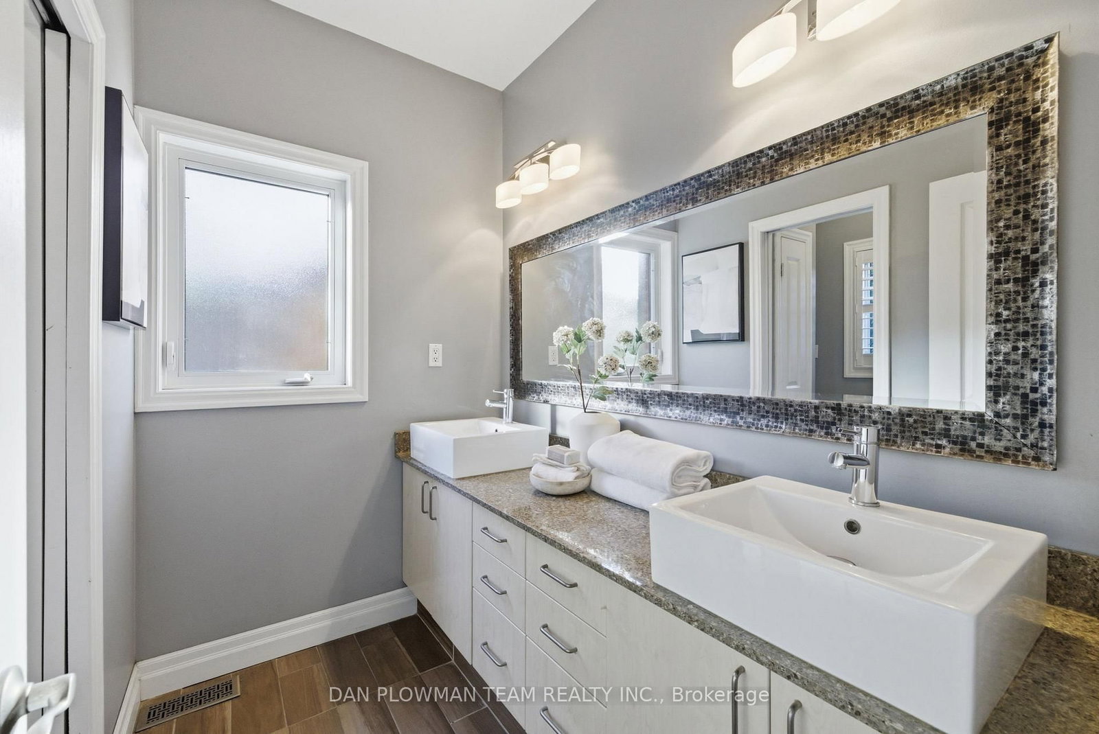 17 Burgundy Court • Whitby, ON photo 28