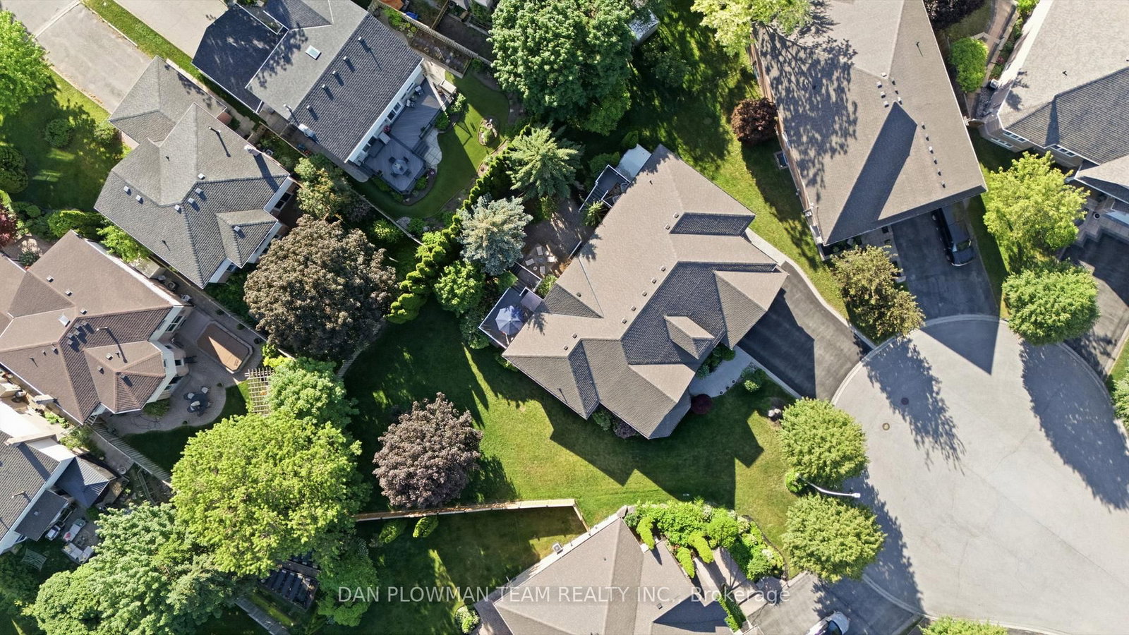 17 Burgundy Court • Whitby, ON photo 50