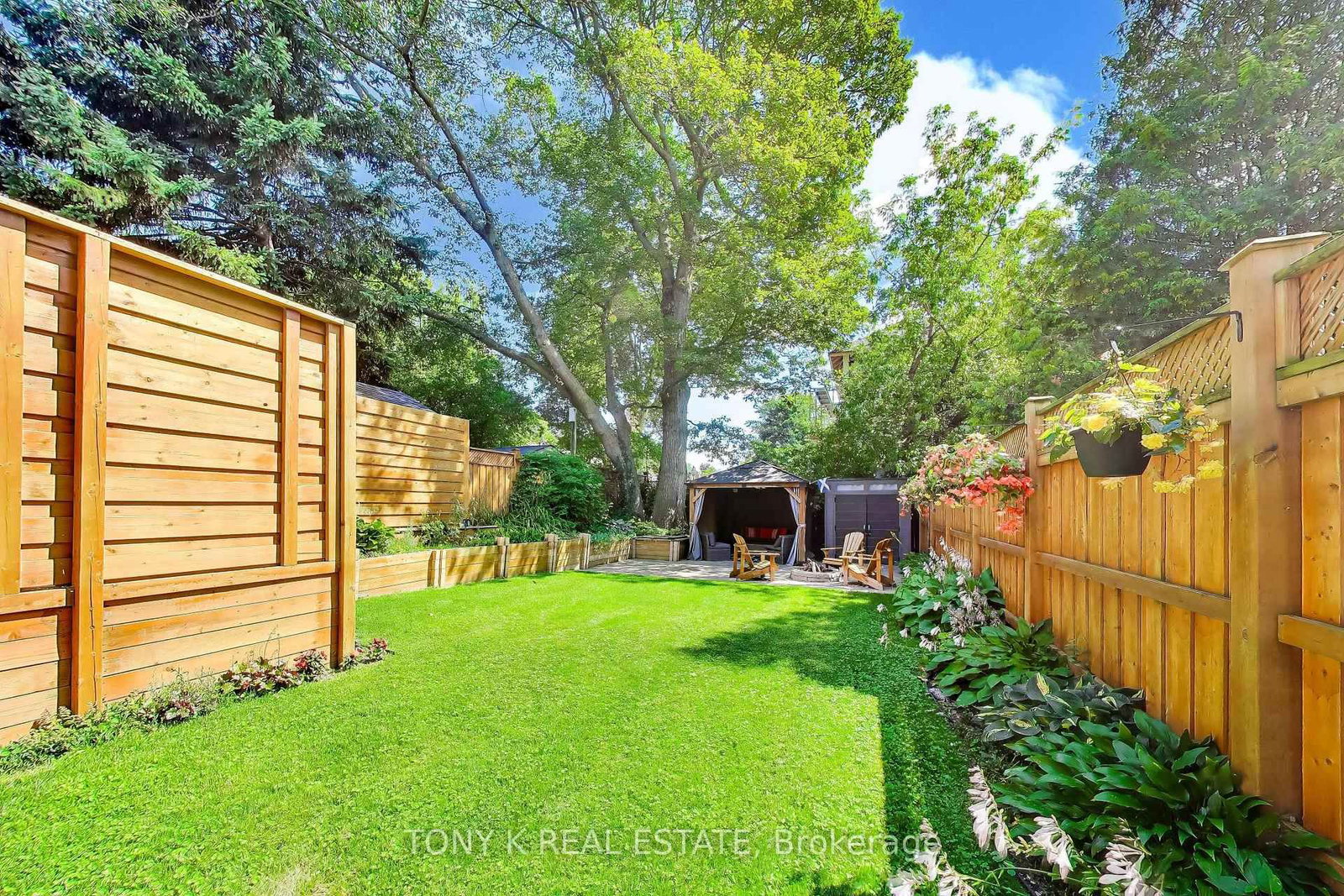 111 Eastwood Avenue • Toronto, ON photo 40