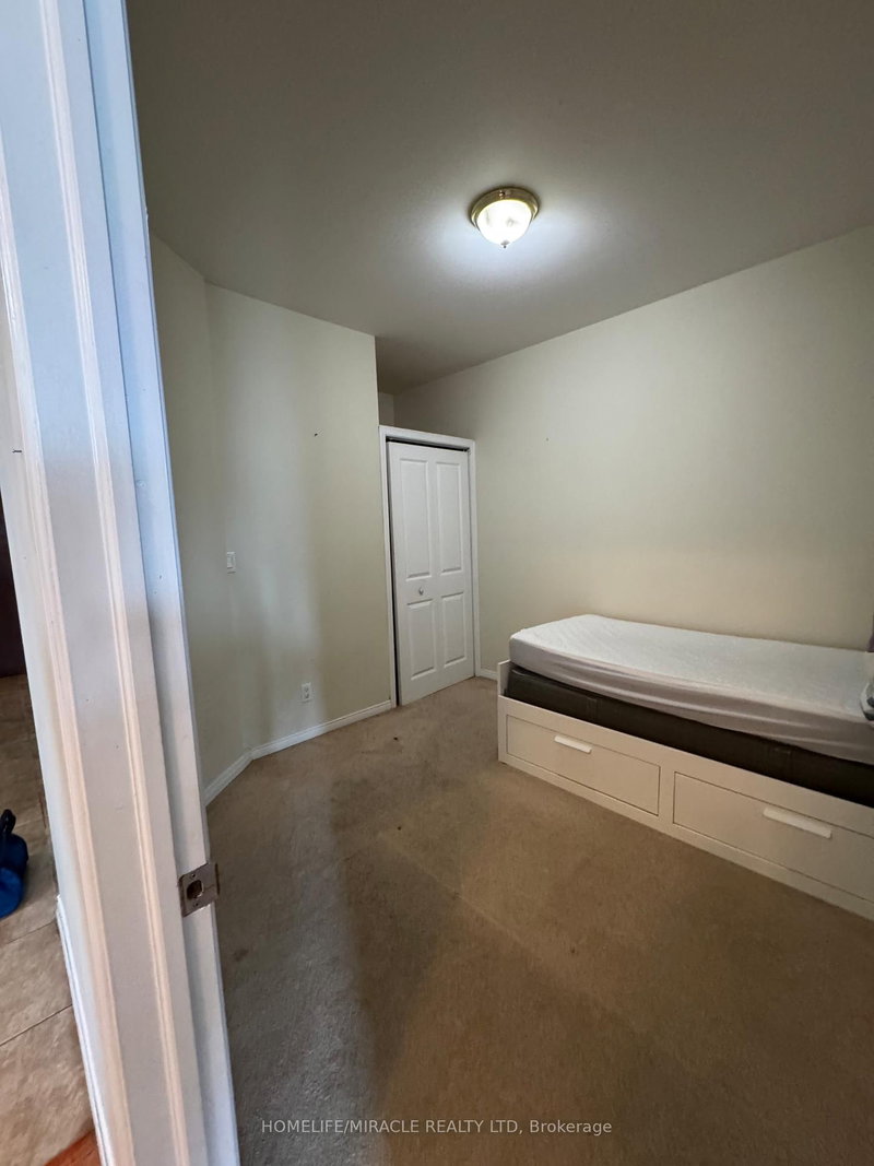 1N - 8 Rosebank Drive