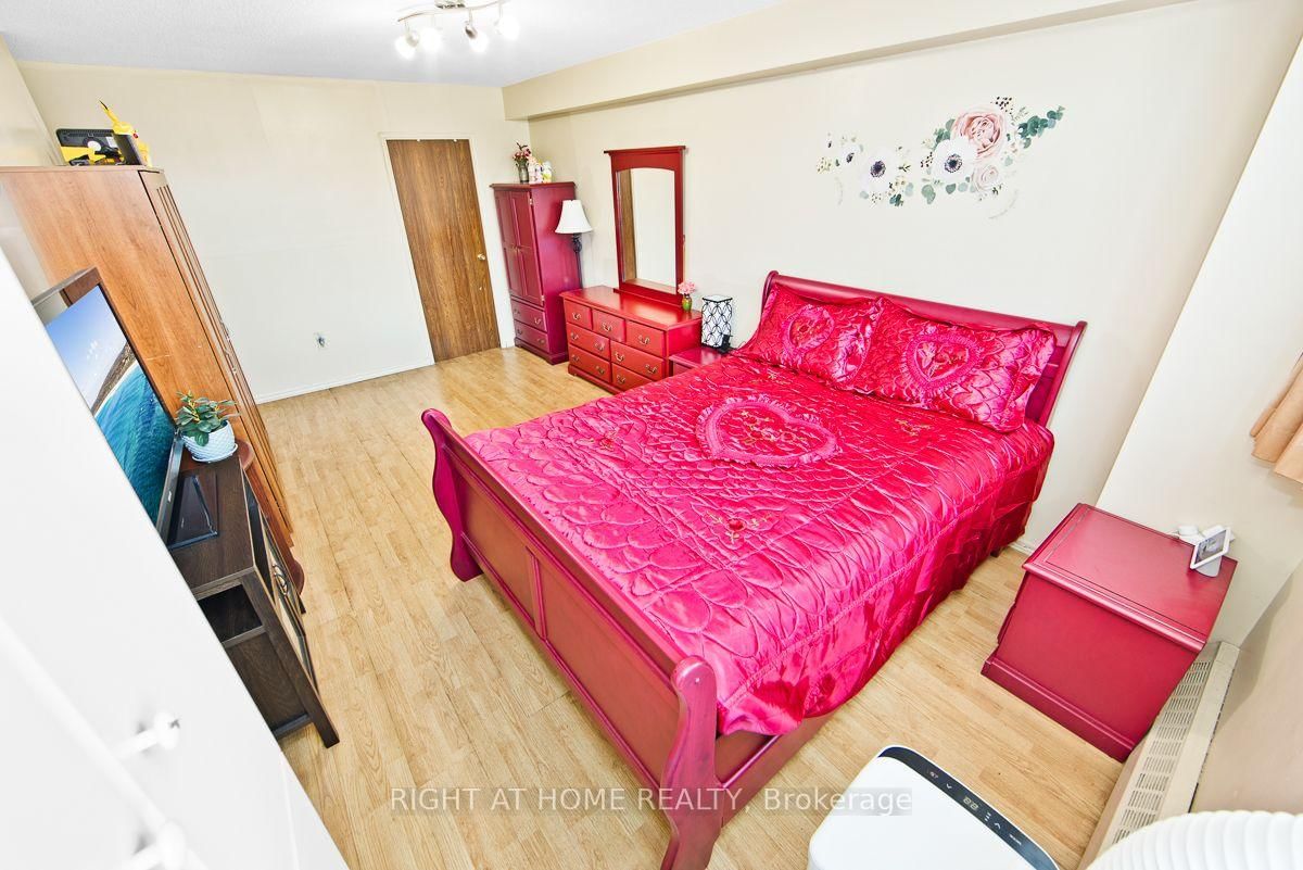 2050 Bridletowne Circle • #209 • Toronto, ON photo 18