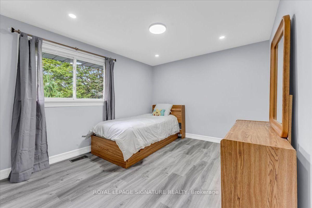 530 Brentwood Avenue • Oshawa, ON photo 18