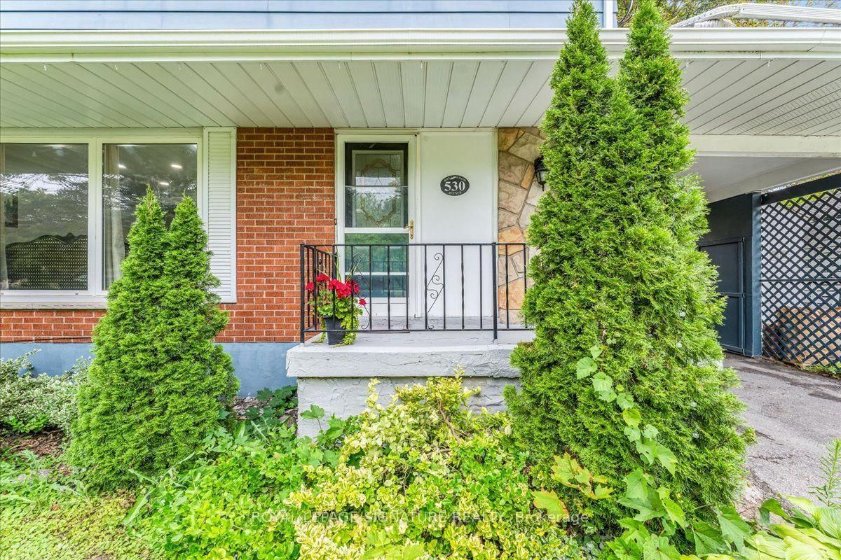 530 Brentwood Avenue • Oshawa, ON photo 3