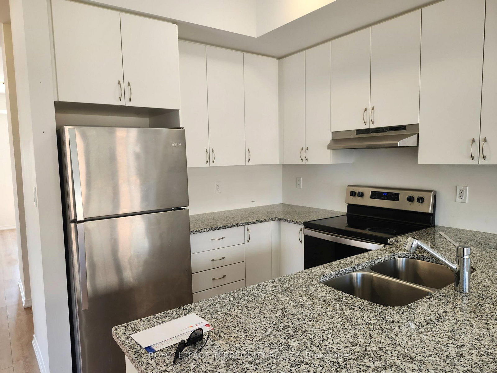 2551 Barbarolli Path • #115 • Oshawa, ON photo 5