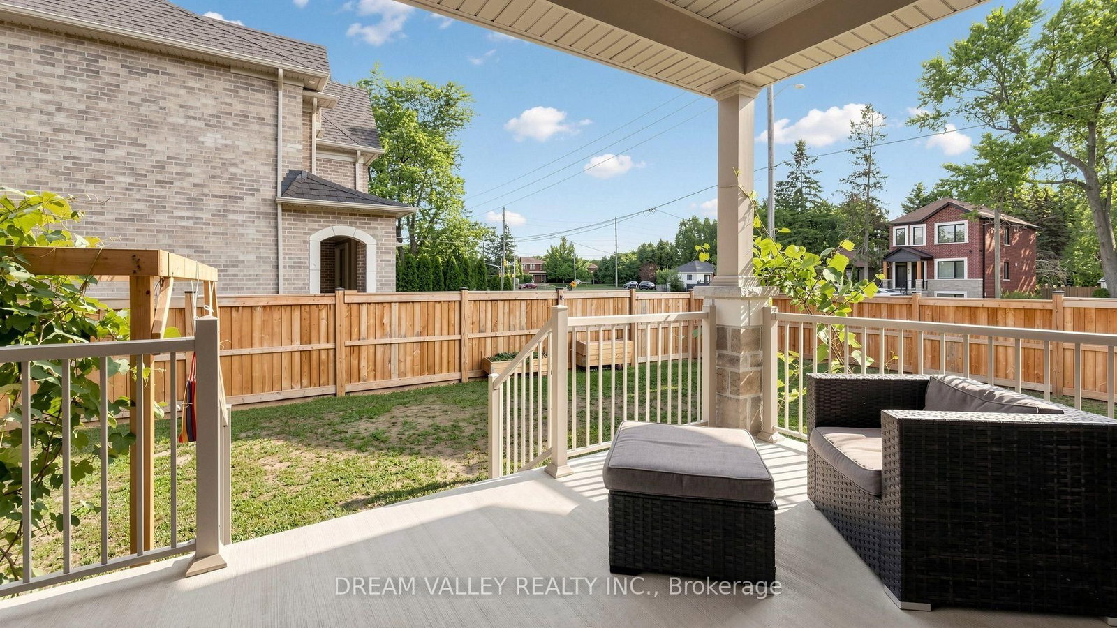 224 Severn Street • Oshawa, ON photo 43