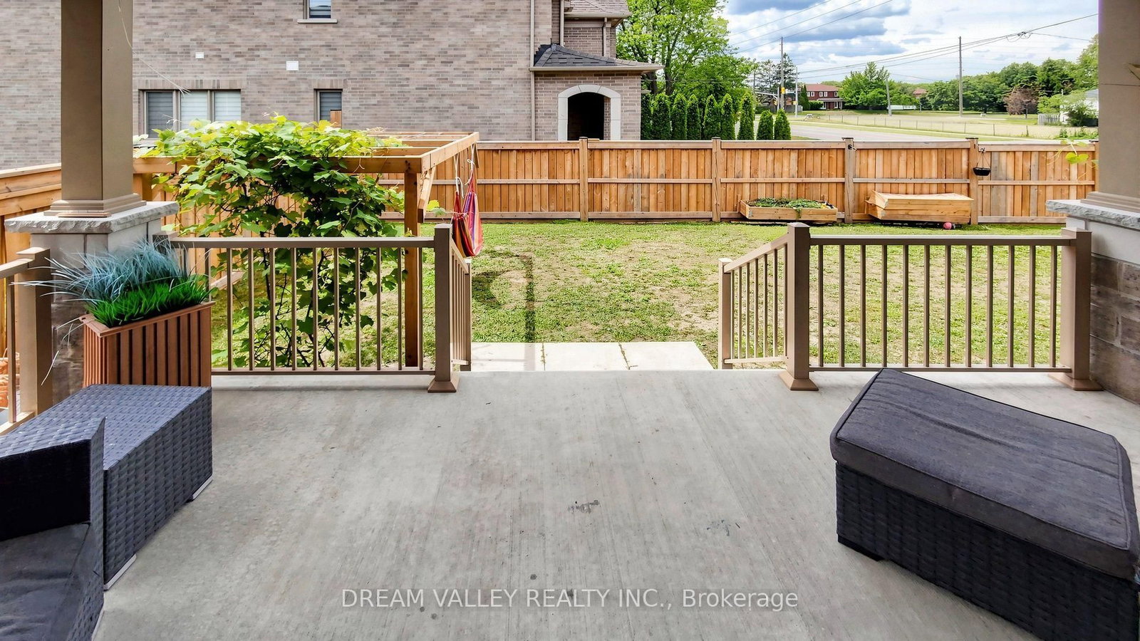 224 Severn Street • Oshawa, ON photo 44