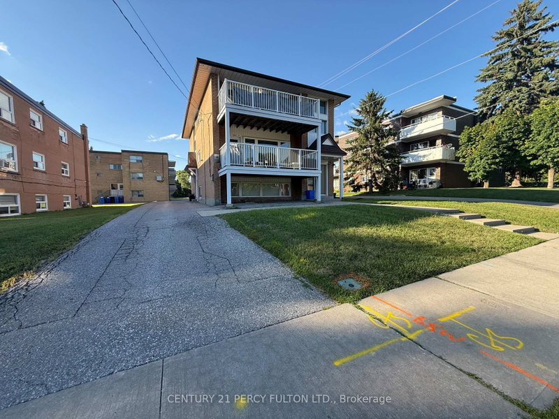 3 - 706 Dunlop Street W