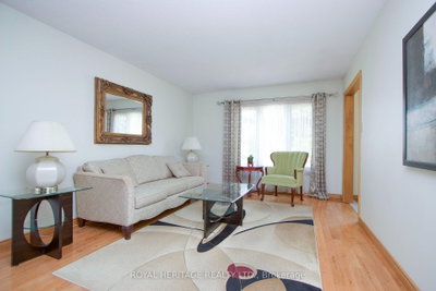 718 Annes Street • Whitby, ON photo 4