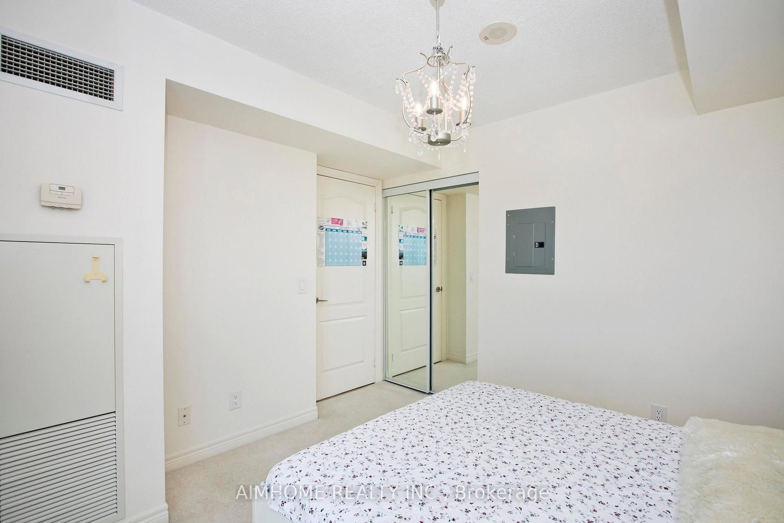 60 Town Centre Court • #2402 • Toronto, ON photo 17