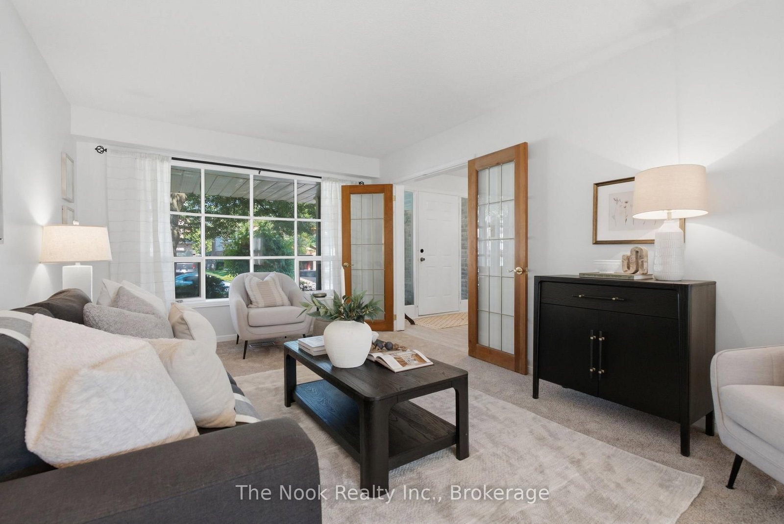 424 Prince Of Wales Drive • Whitby, ON photo 8