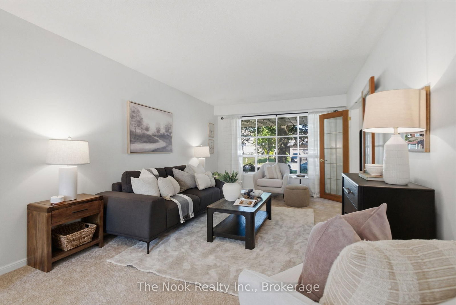 424 Prince Of Wales Drive • Whitby, ON photo 9