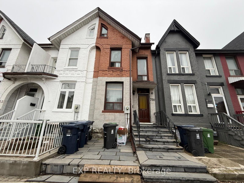 2nd FL - 759 Gerrard Street E