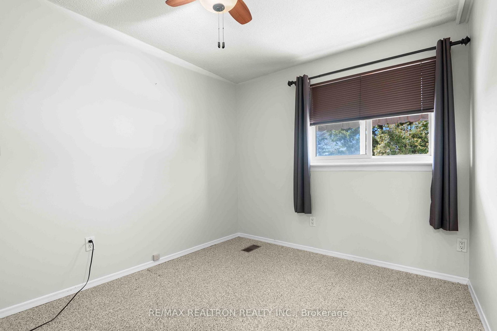 528 Gaylord Drive • Oshawa, ON photo 19