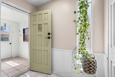528 Gaylord Drive • Oshawa, ON photo 4