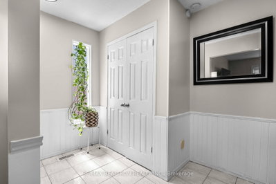 528 Gaylord Drive • Oshawa, ON photo 5