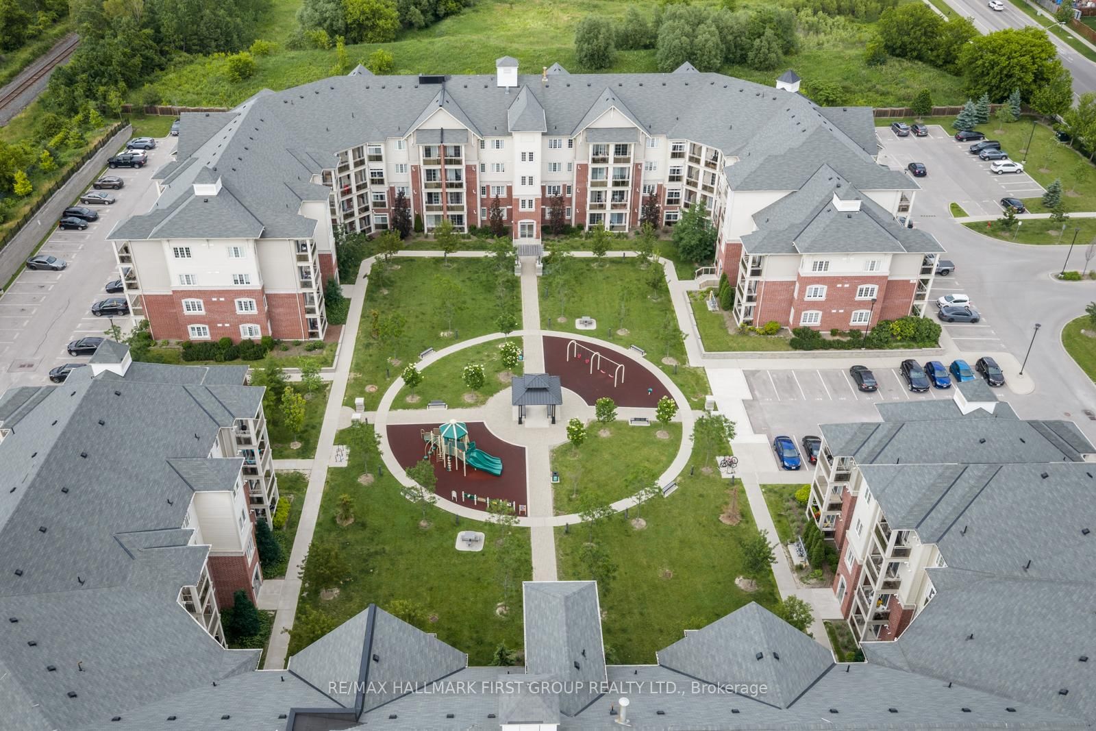 80 Aspen Springs Drive • #113 • Clarington, ON photo 37
