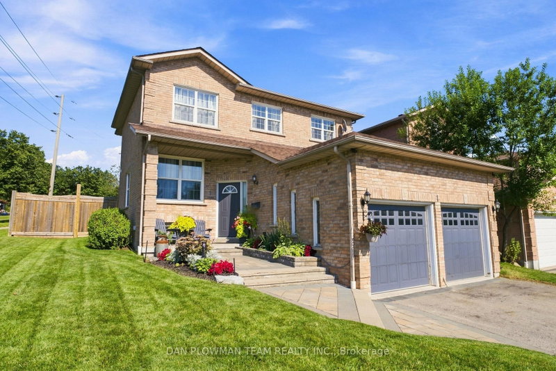 1 Murkar Crescent
