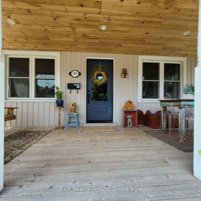 100 Arlington Avenue • Oshawa, ON photo 2