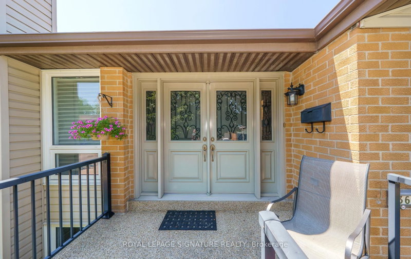 36 Chiefswood Square