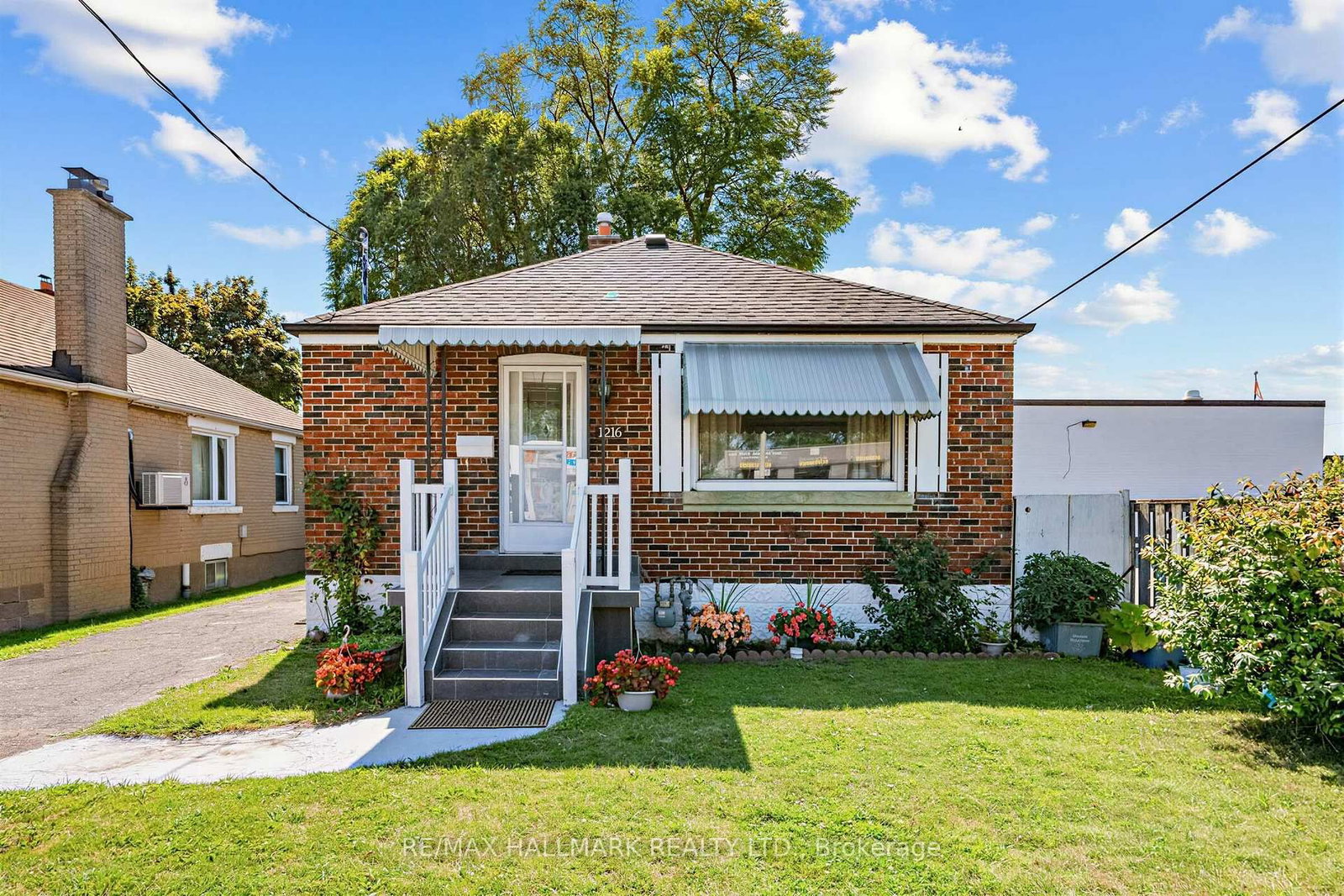 Property at 1216 Victoria Park