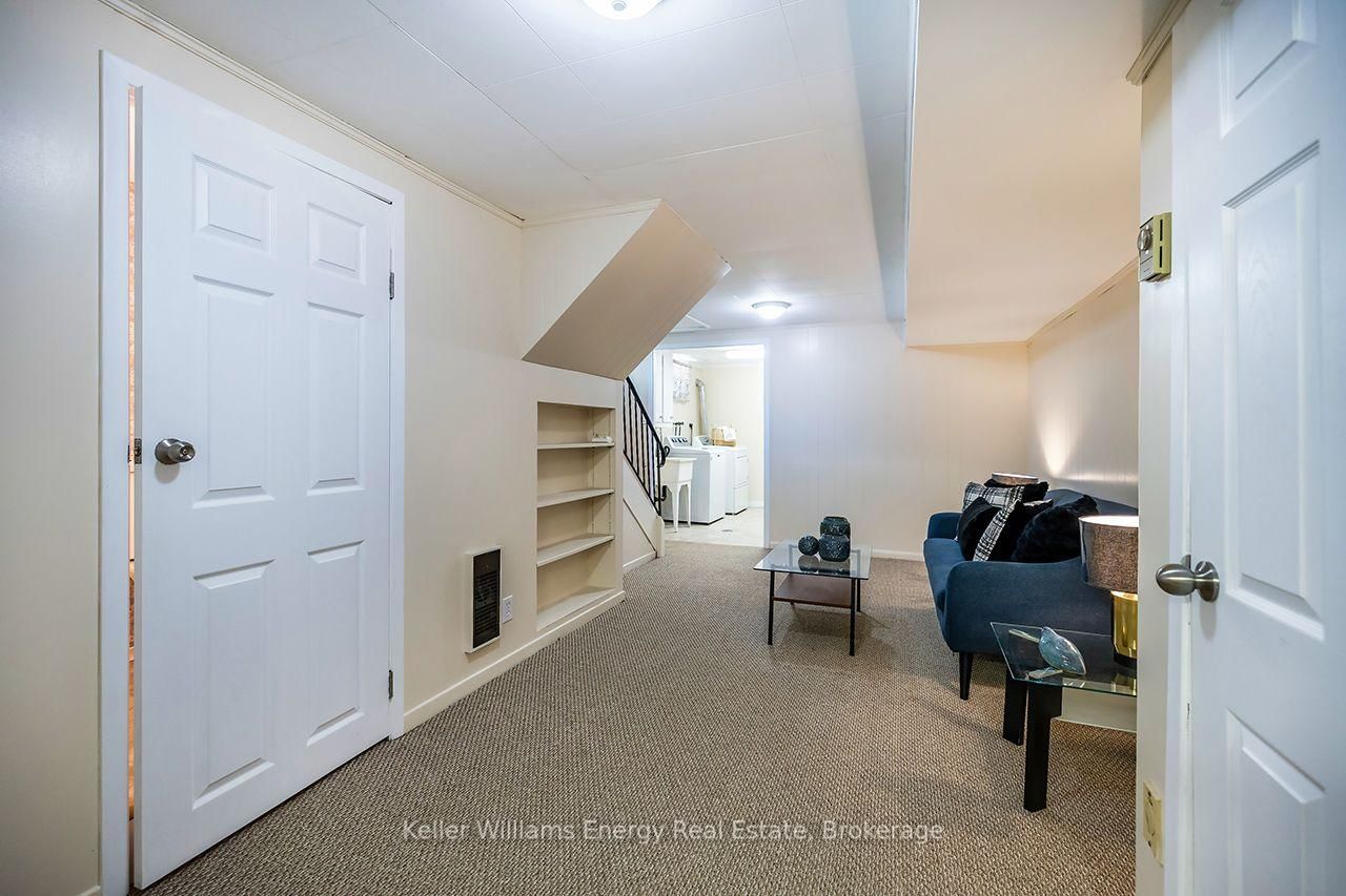 403 Rossmount Avenue • Oshawa, ON photo 25