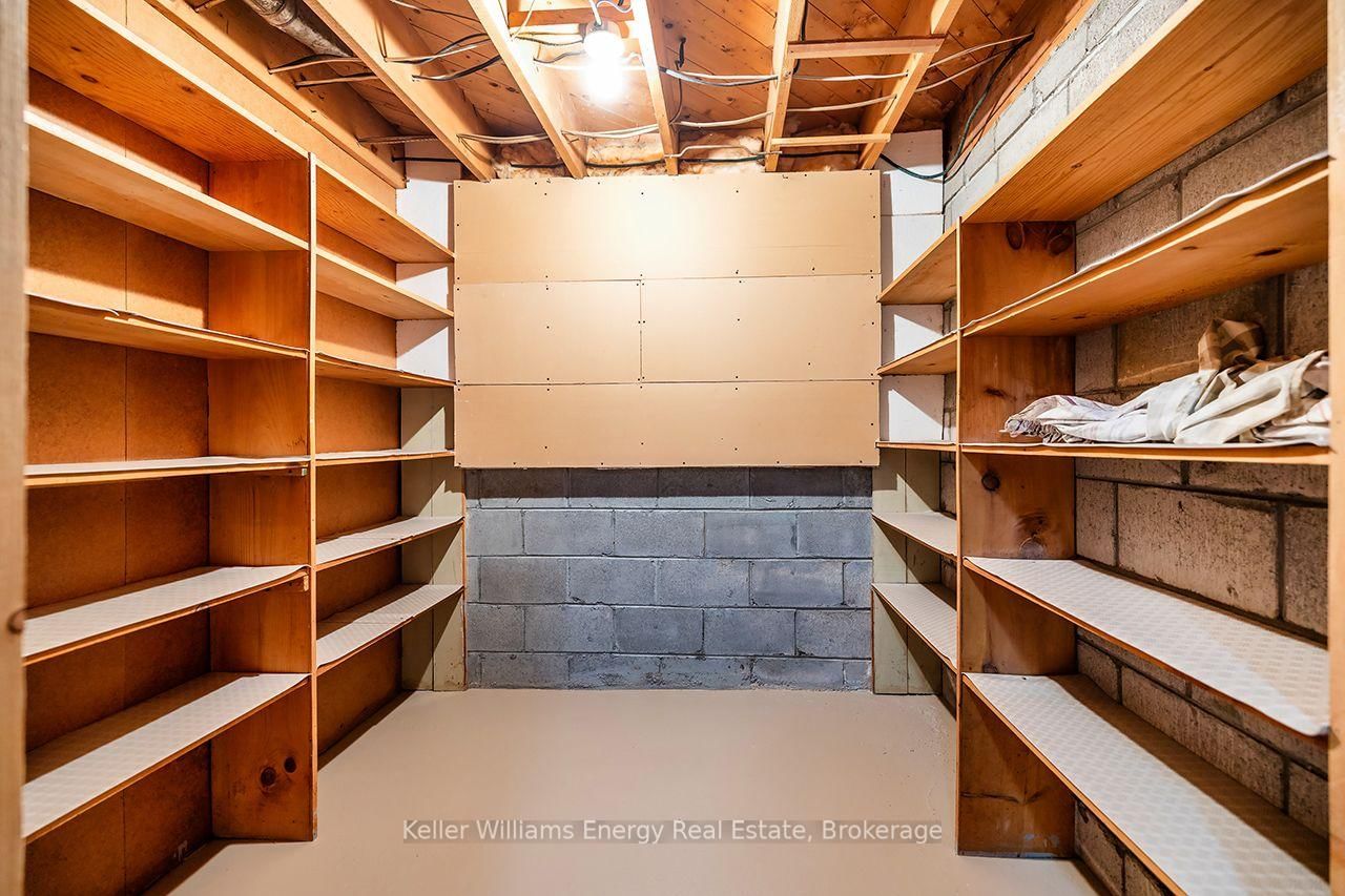 403 Rossmount Avenue • Oshawa, ON photo 36