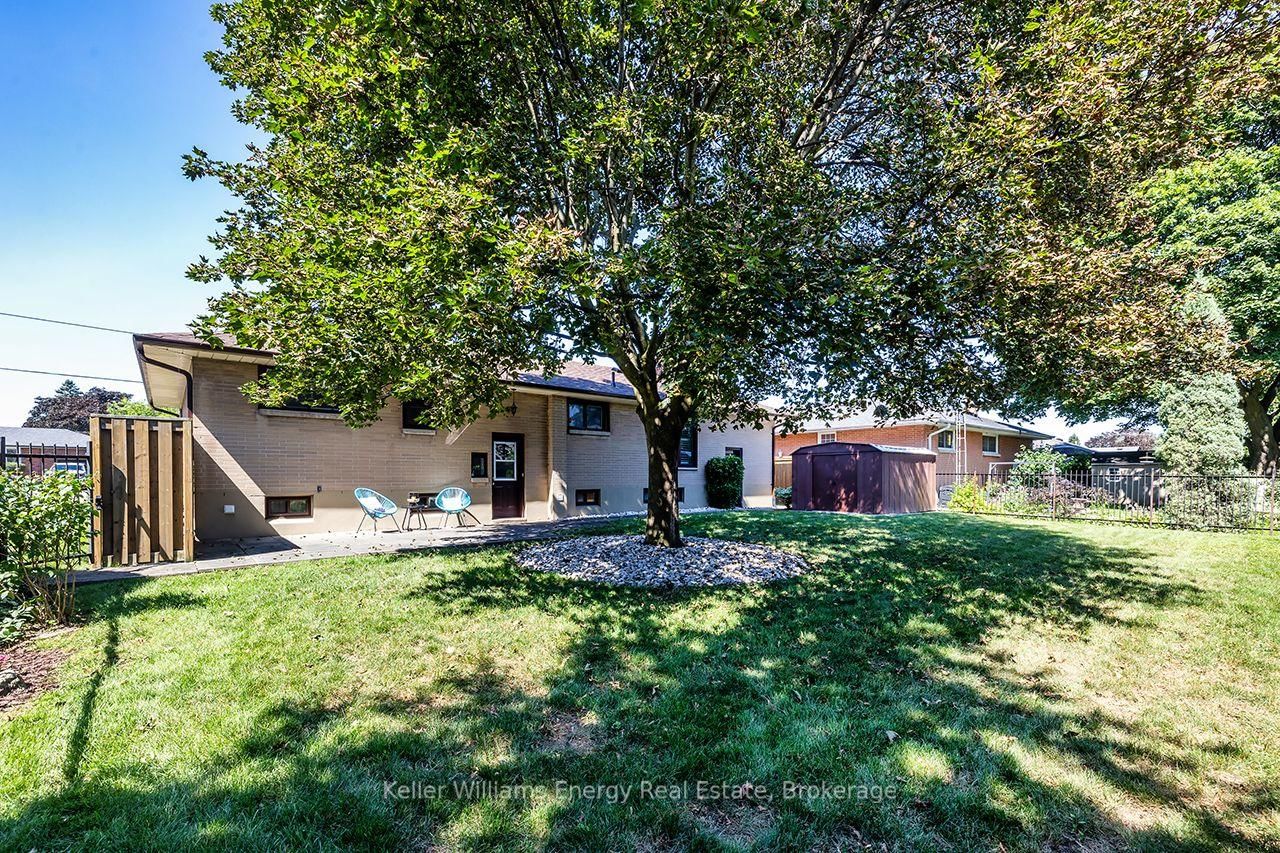 403 Rossmount Avenue • Oshawa, ON photo 38