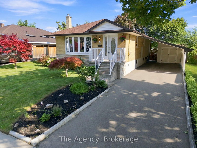 703 Newman Crescent