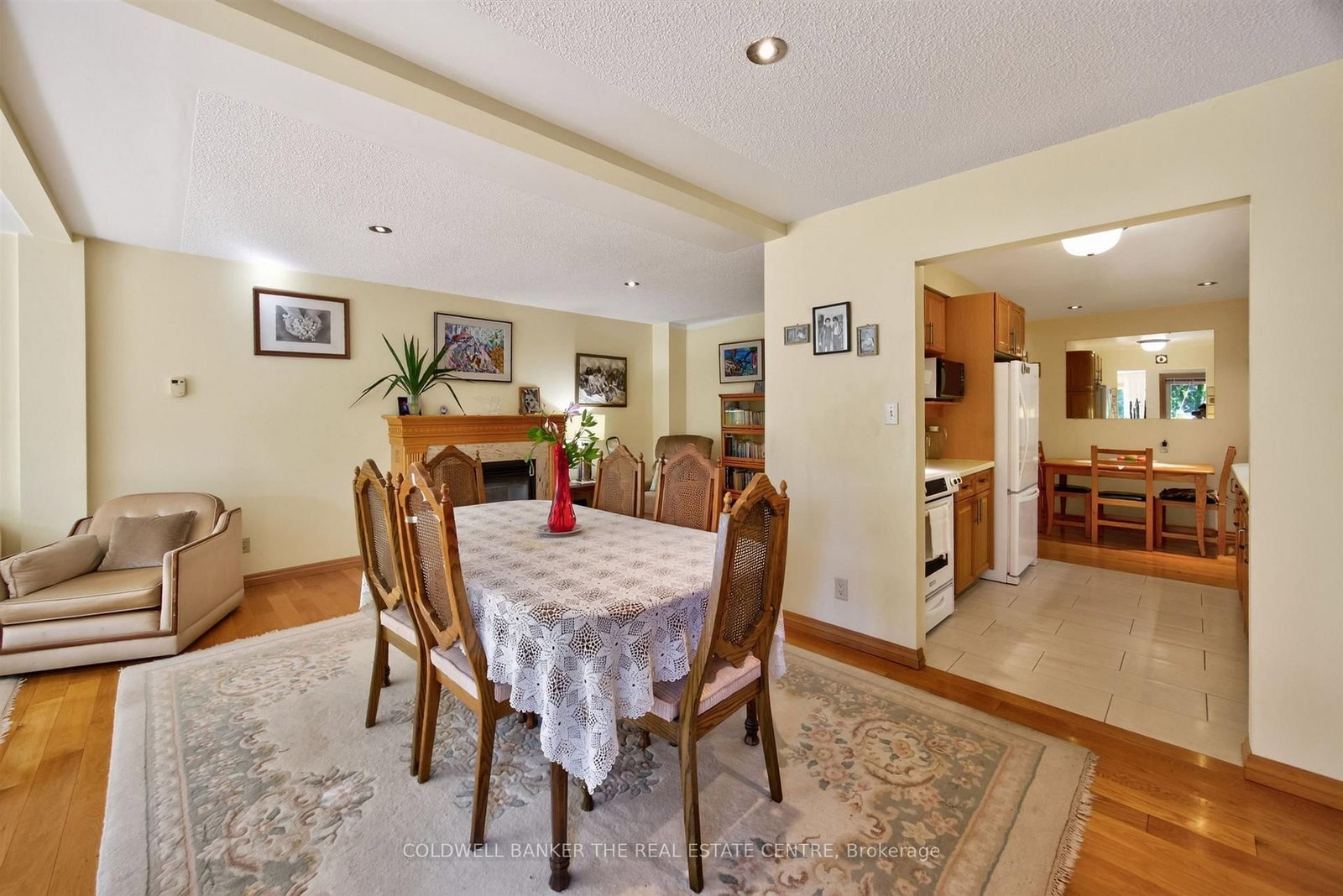 15 Craiglee Drive • Toronto, ON photo 12