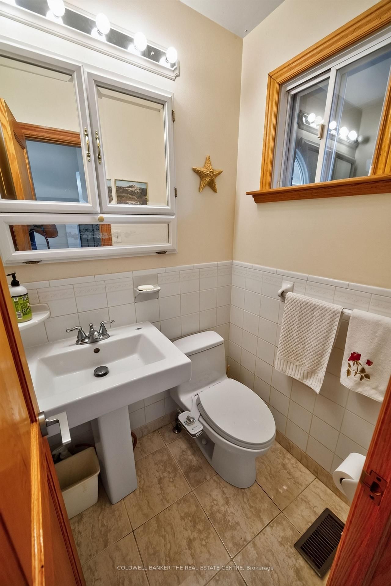 15 Craiglee Drive • Toronto, ON photo 17
