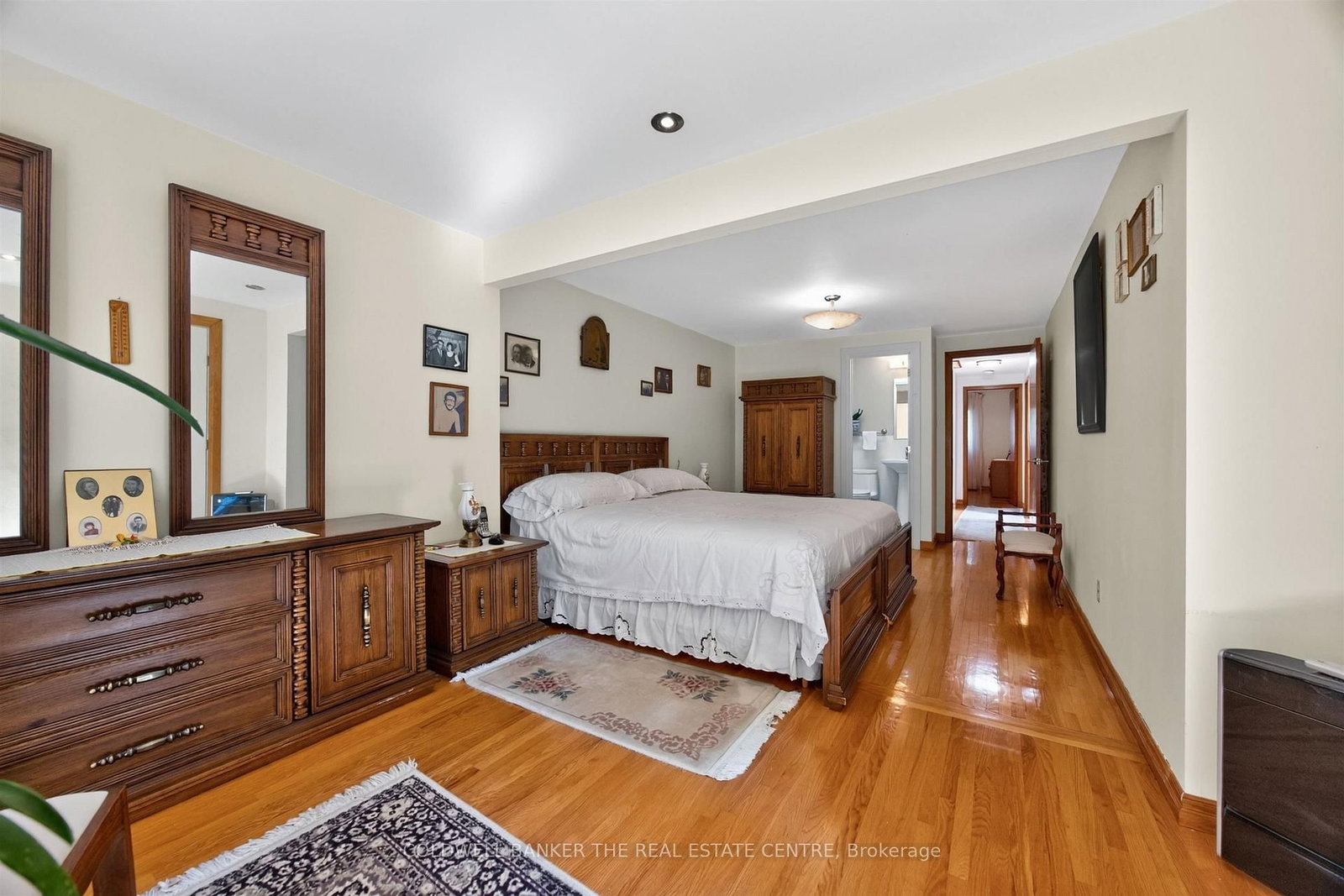 15 Craiglee Drive • Toronto, ON photo 20