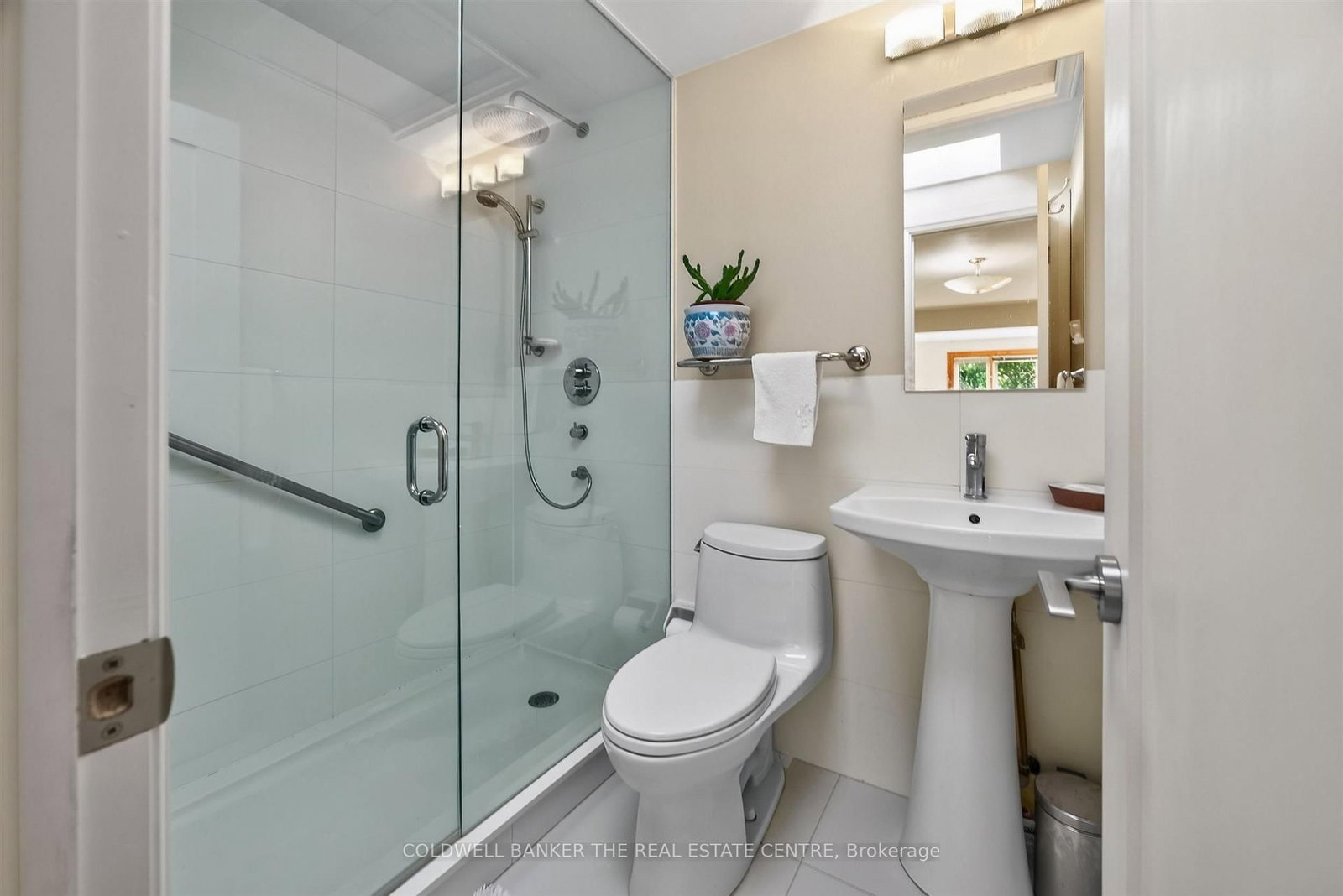 15 Craiglee Drive • Toronto, ON photo 23