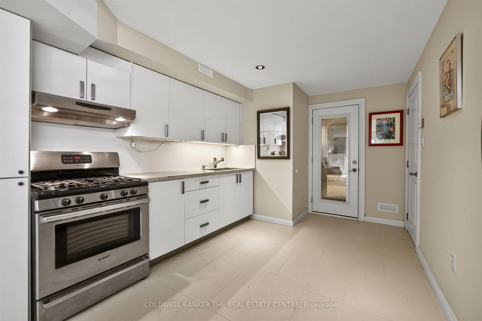 15 Craiglee Drive • Toronto, ON photo 33