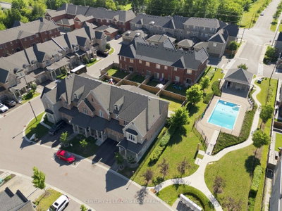 42 Workmens Circle • Ajax, ON photo 3