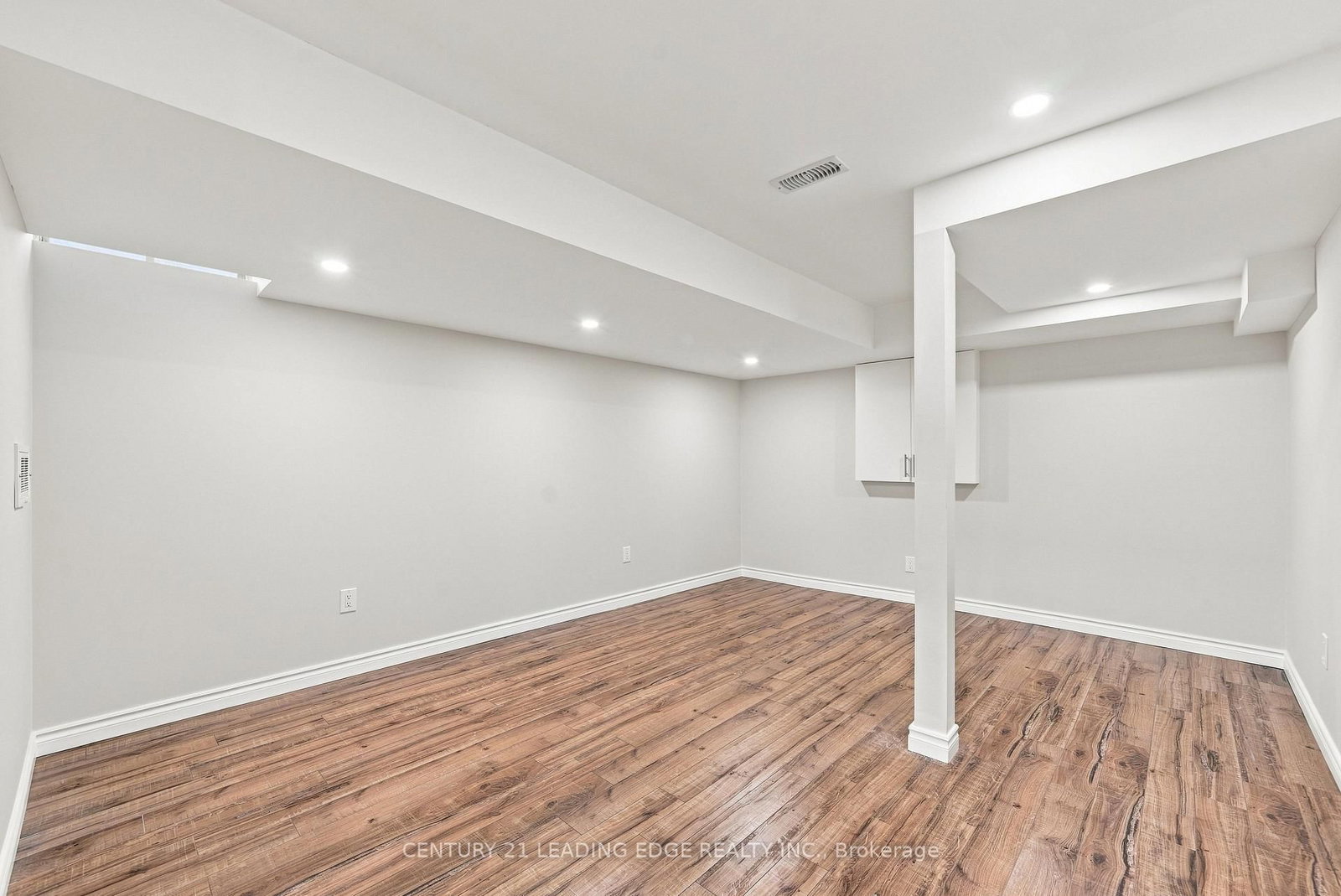 42 Workmens Circle • Ajax, ON photo 41