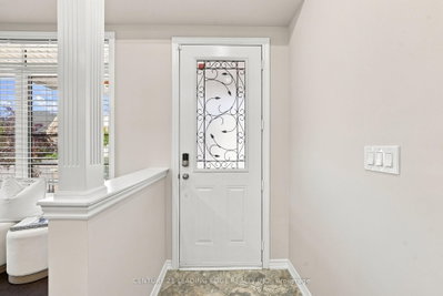 42 Workmens Circle • Ajax, ON photo 6