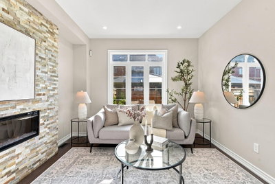 42 Workmens Circle • Ajax, ON photo 8