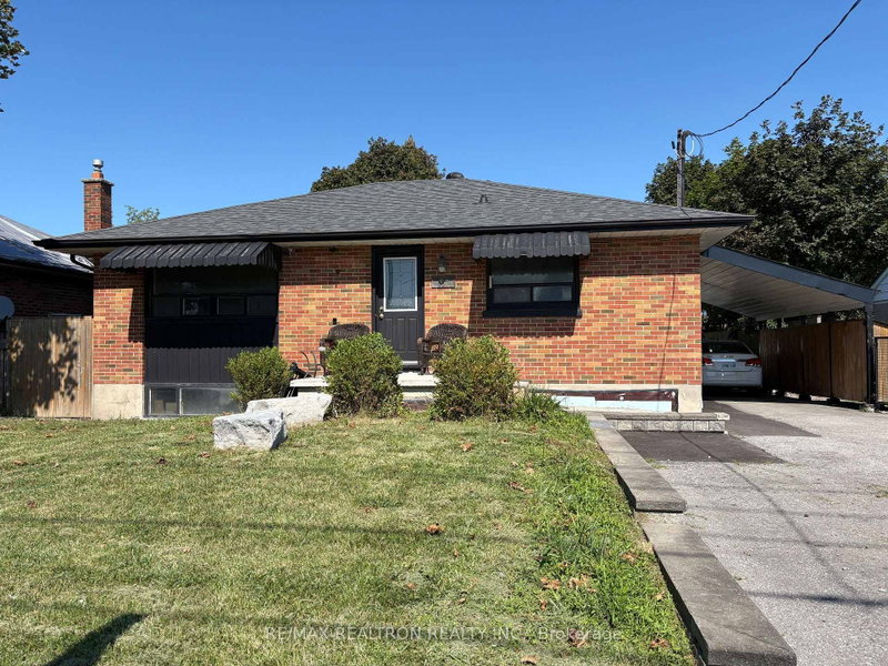 607 Stevenson Road N