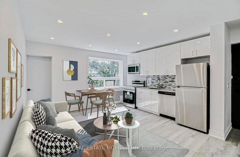 10 - 419 Woodbine Avenue