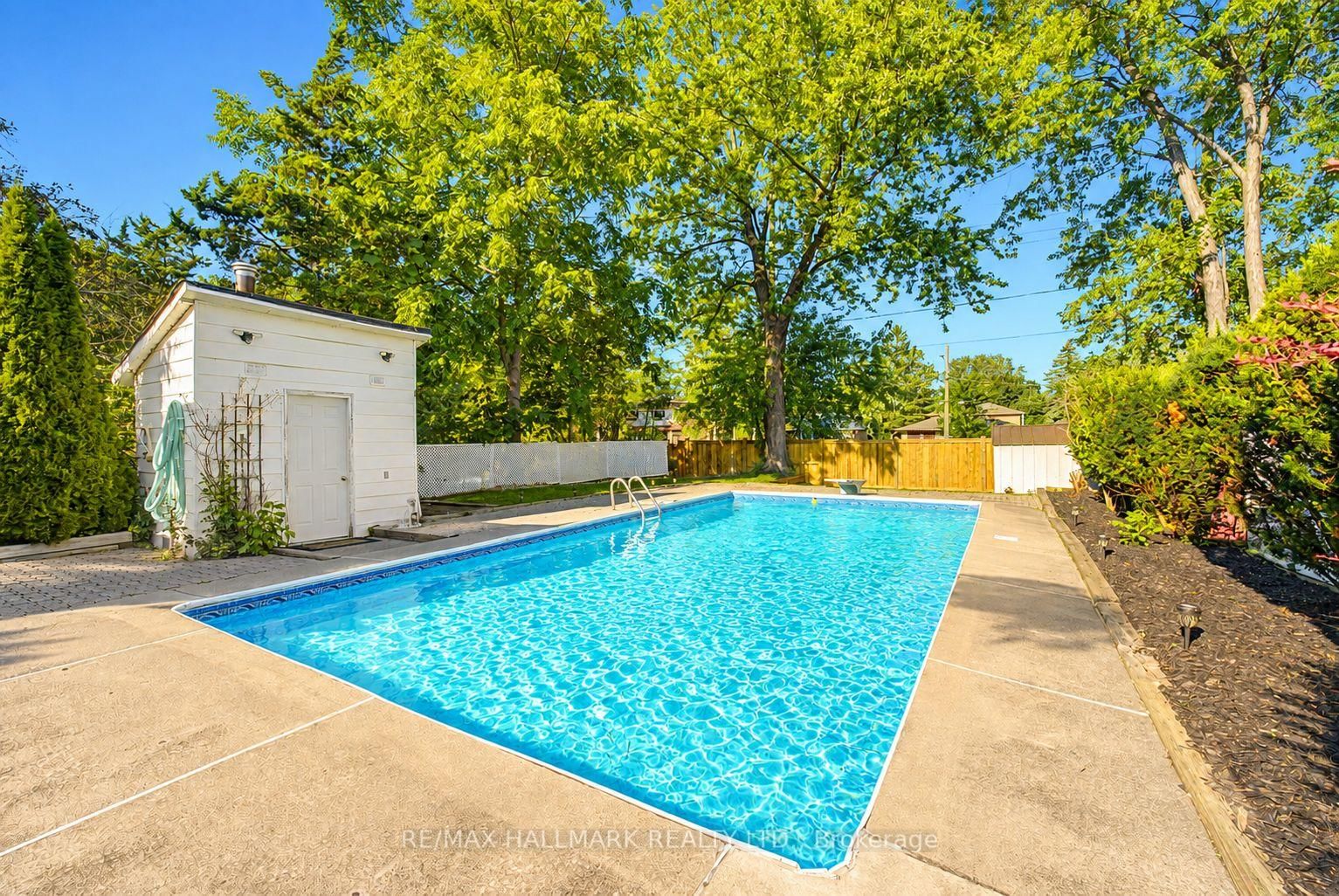 117 Clappison Boulevard • Toronto, ON photo 23
