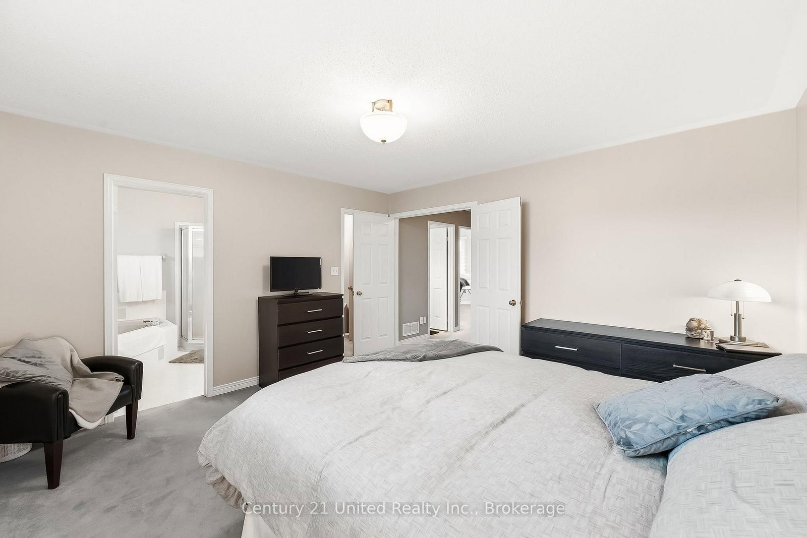116 Avondale Drive • Clarington, ON photo 13