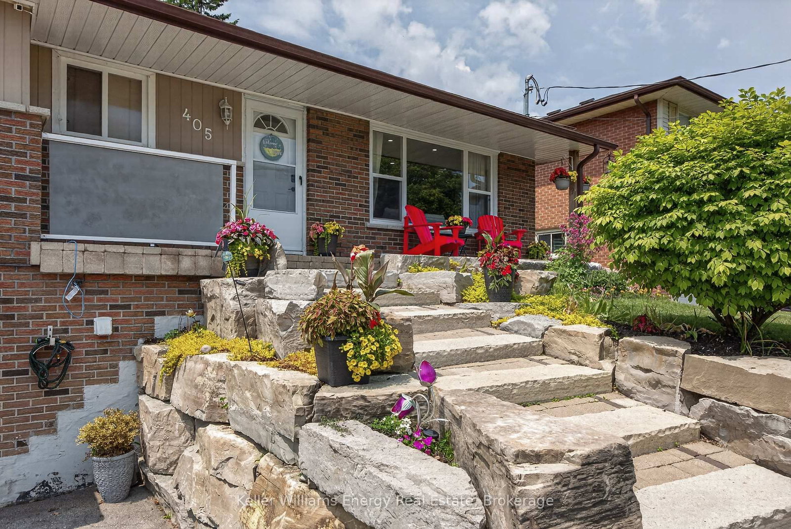 405 Bernhard Crescent • Oshawa, ON photo 6