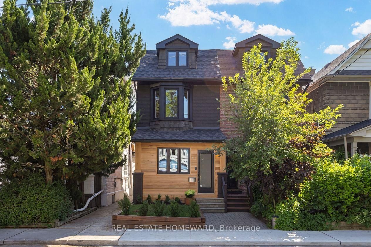 Property at 43 Amroth