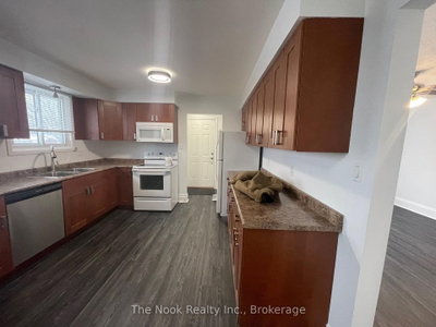 1321 Cedar Street • Oshawa, ON photo 3