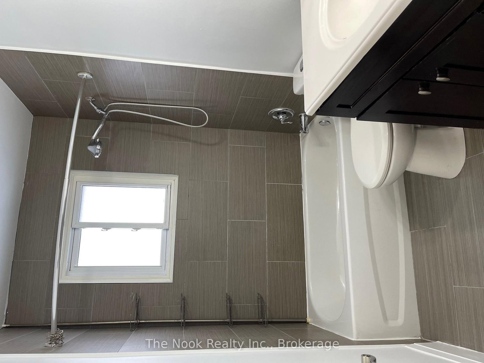 1321 Cedar Street • Oshawa, ON photo 5