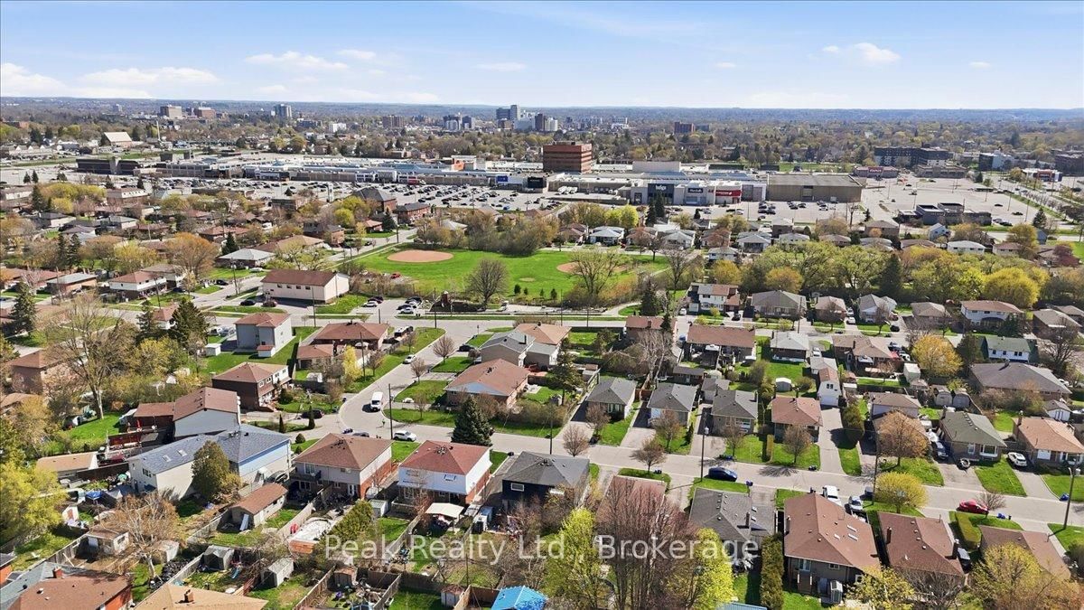 644 Perry Cres, Oshawa, view 37