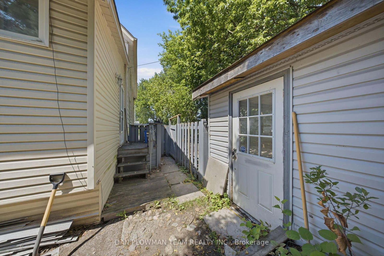 387 Albert Street • Oshawa, ON photo 36