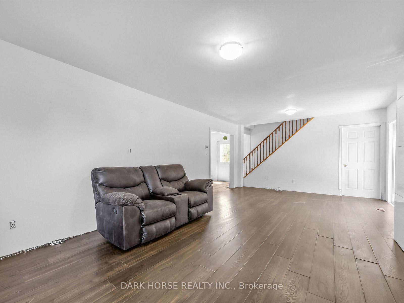 347 Annapolis Avenue • Oshawa, ON photo 16