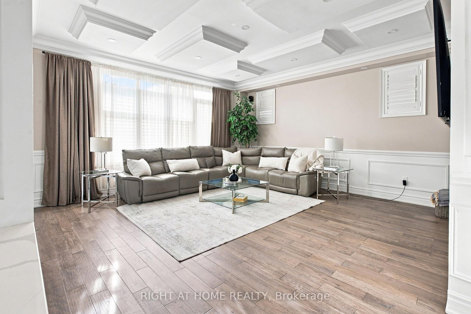 2349 Dress Circle Crescent • Oshawa, ON photo 19