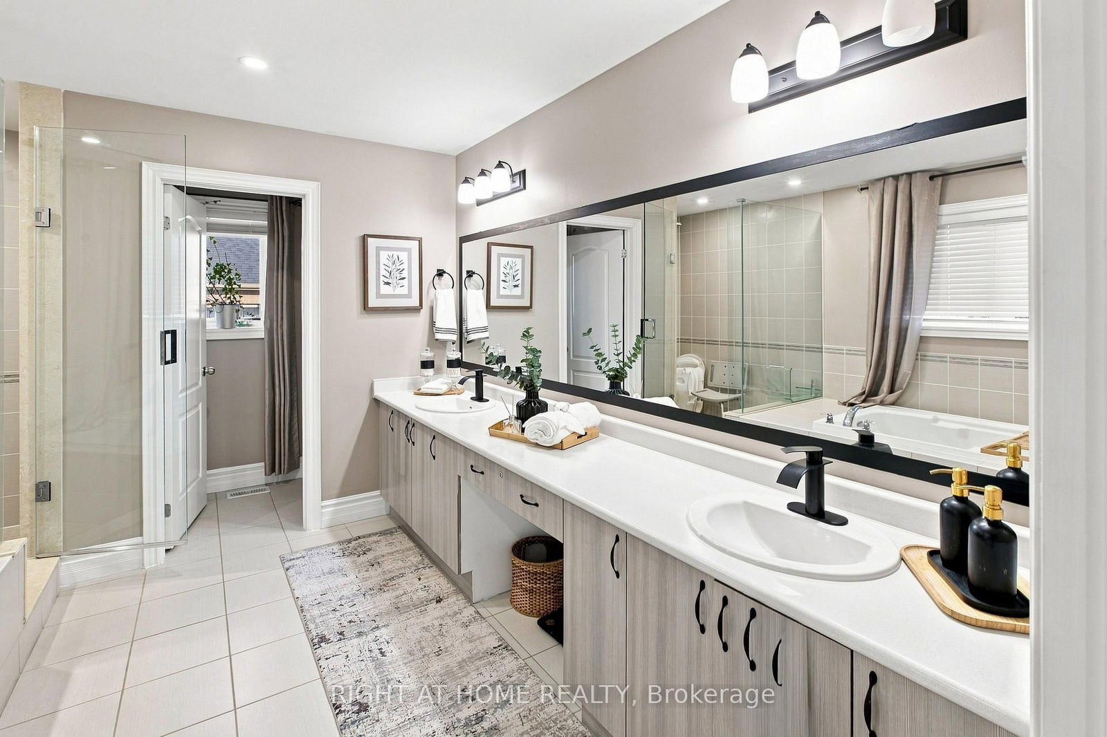 2349 Dress Circle Crescent • Oshawa, ON photo 23